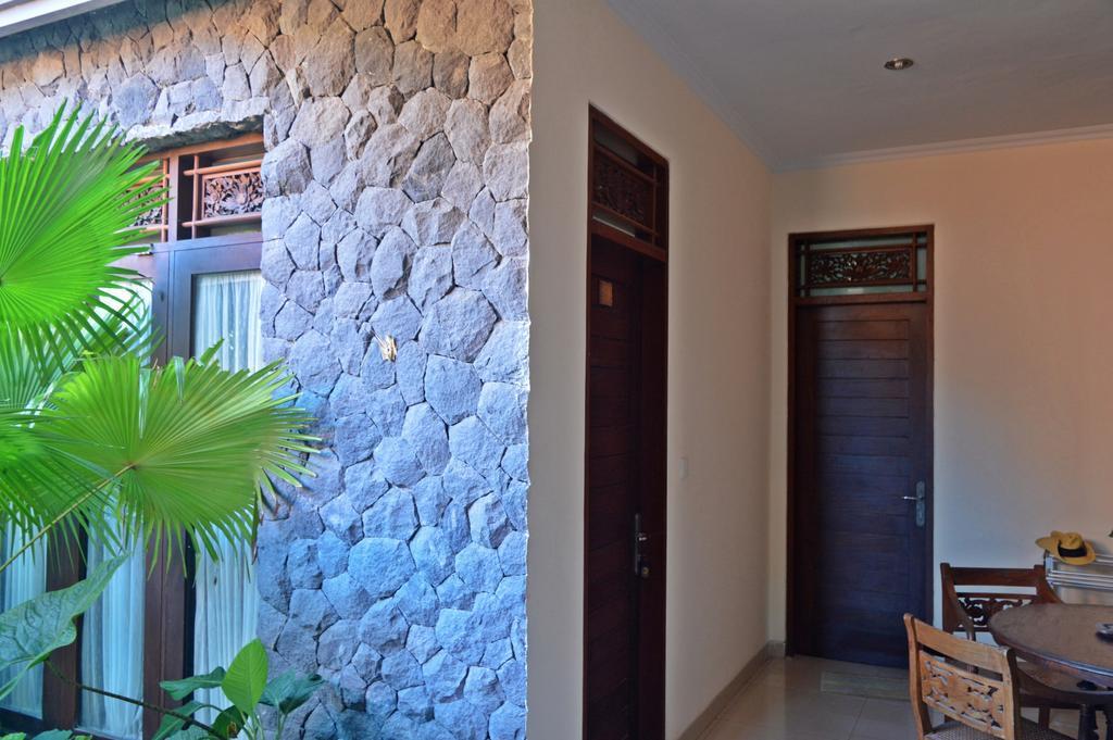 Yulia 2 Homestay Sanur Екстериор снимка