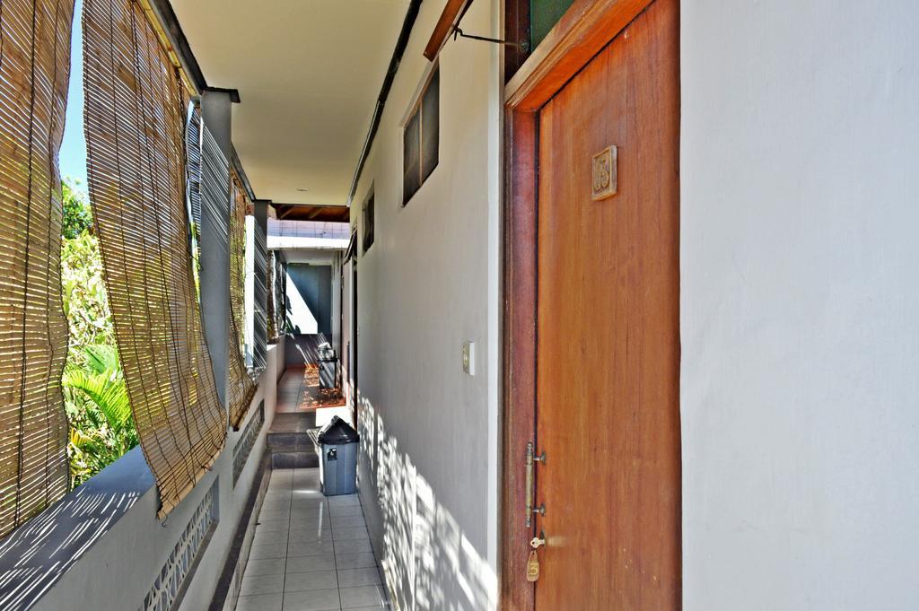Yulia 2 Homestay Sanur Екстериор снимка