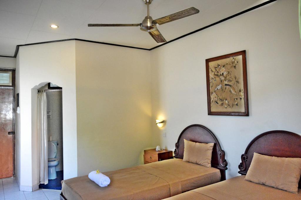 Yulia 2 Homestay Sanur Екстериор снимка