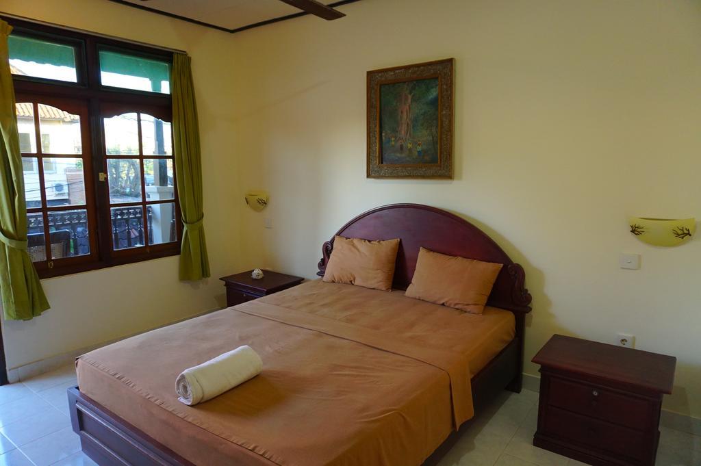 Yulia 2 Homestay Sanur Екстериор снимка