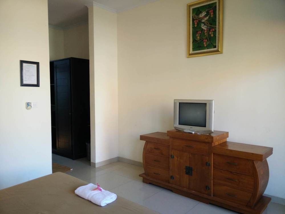 Yulia 2 Homestay Sanur Екстериор снимка