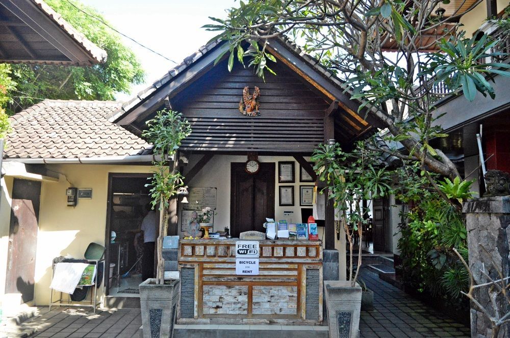 Yulia 2 Homestay Sanur Екстериор снимка