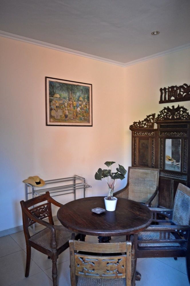 Yulia 2 Homestay Sanur Екстериор снимка